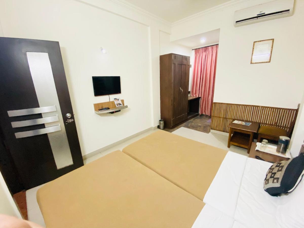 Hotel The Galaxy Jabalpur Eksteriør billede